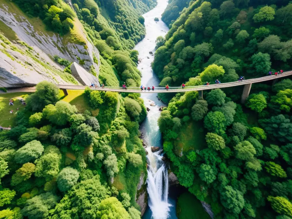 Grupo saltando en bungee desde puente en valle pintoresco