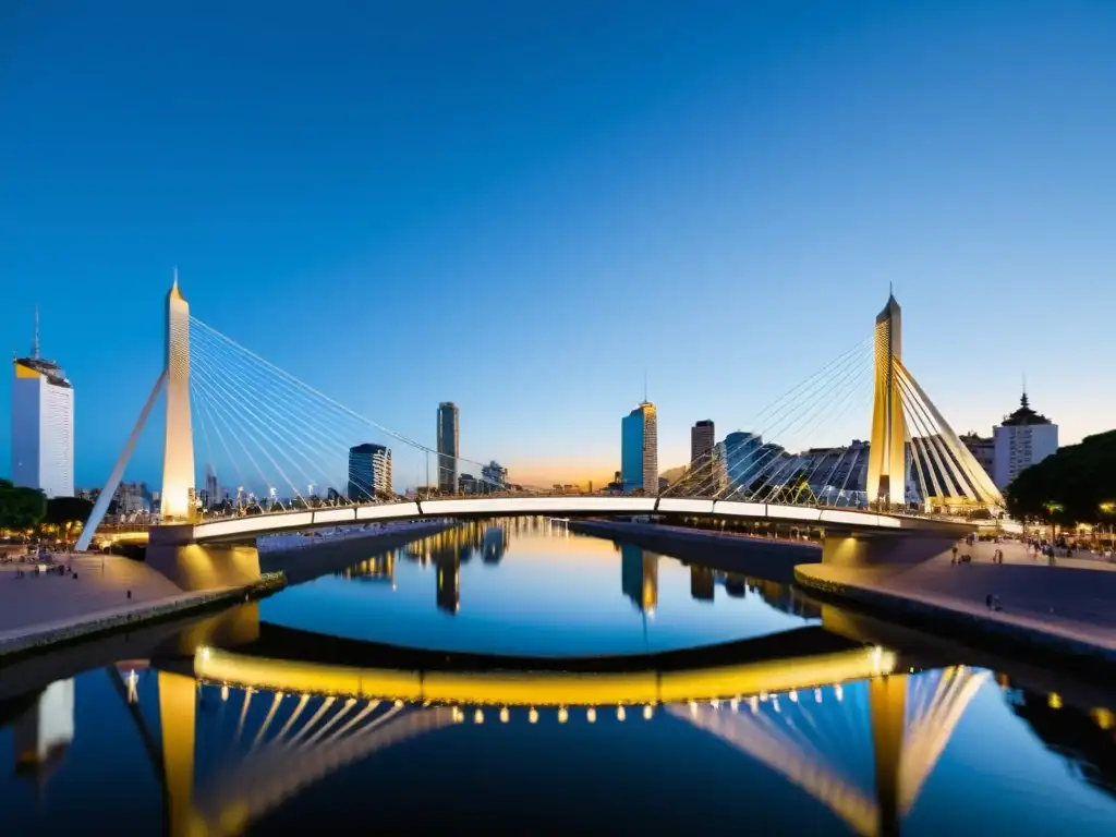 Una impresionante imagen detallada del Puente de la Mujer en Buenos Aires, destacando su elegante estructura blanca curva contra el cálido atardecer