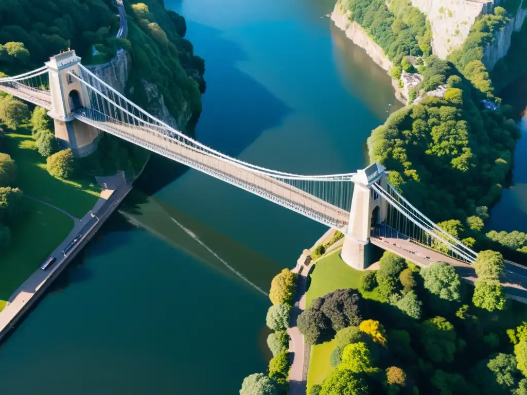 Impresionante vista aérea del majestuoso Puente Colgante Clifton, destacando su arquitectura e historia en el paisaje natural