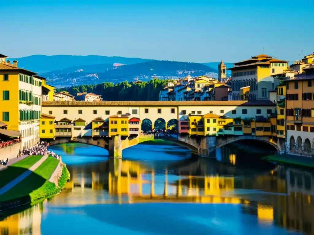 Una postal de la icónica Ponte Vecchio en Florencia, Italia, bañada por la cálida luz dorada del atardecer